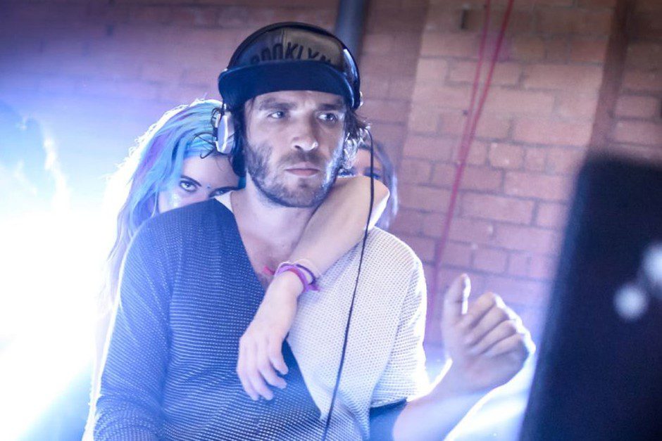 Anabel Englund x Lee Foss I